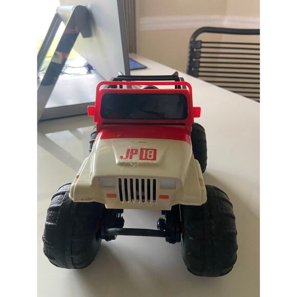 Jurassic Park Remote Control Jeep Wrangler RC 2.4 Ghz NO REMOTE JP18 JP 18 JDRX2 - Picture 2 of 3